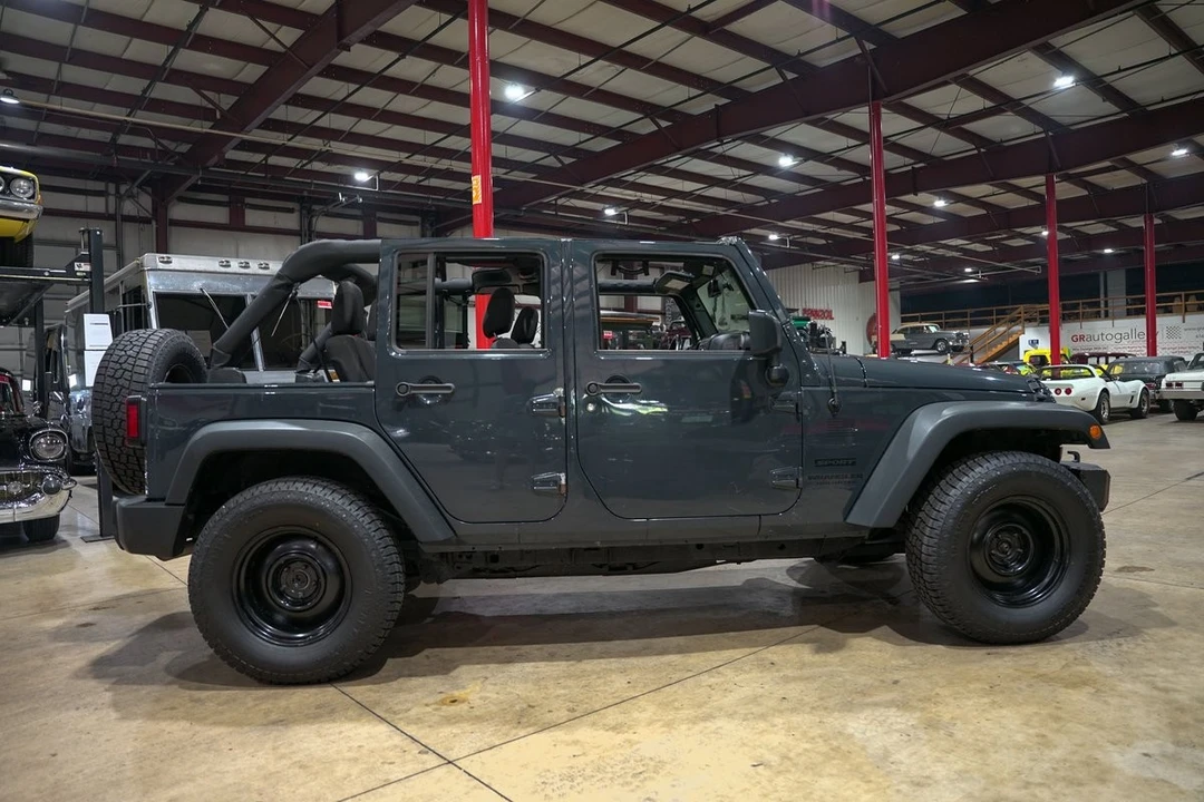 2016 Jeep JK Wrangler - Image 10 of 12