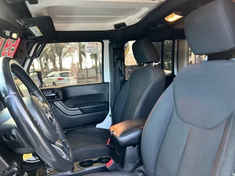 2016 Jeep JK Wrangler - Image 5 of 9