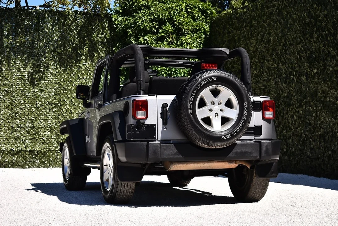 2016 Jeep JK Wrangler - Image 12 of 30