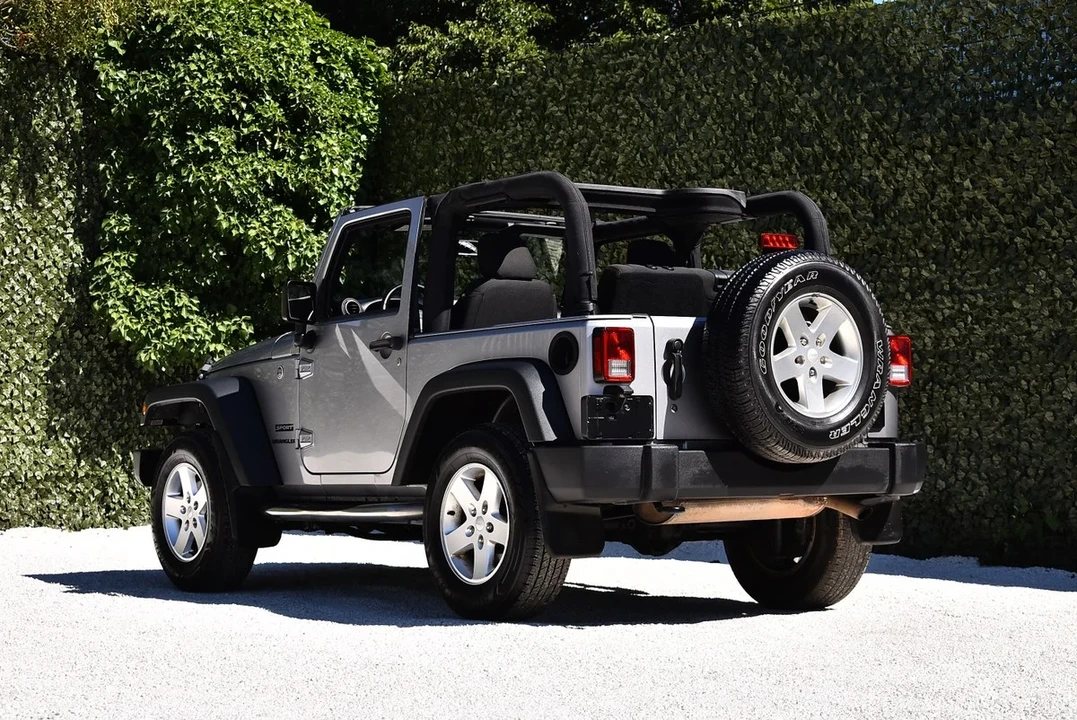 2016 Jeep JK Wrangler - Image 14 of 30