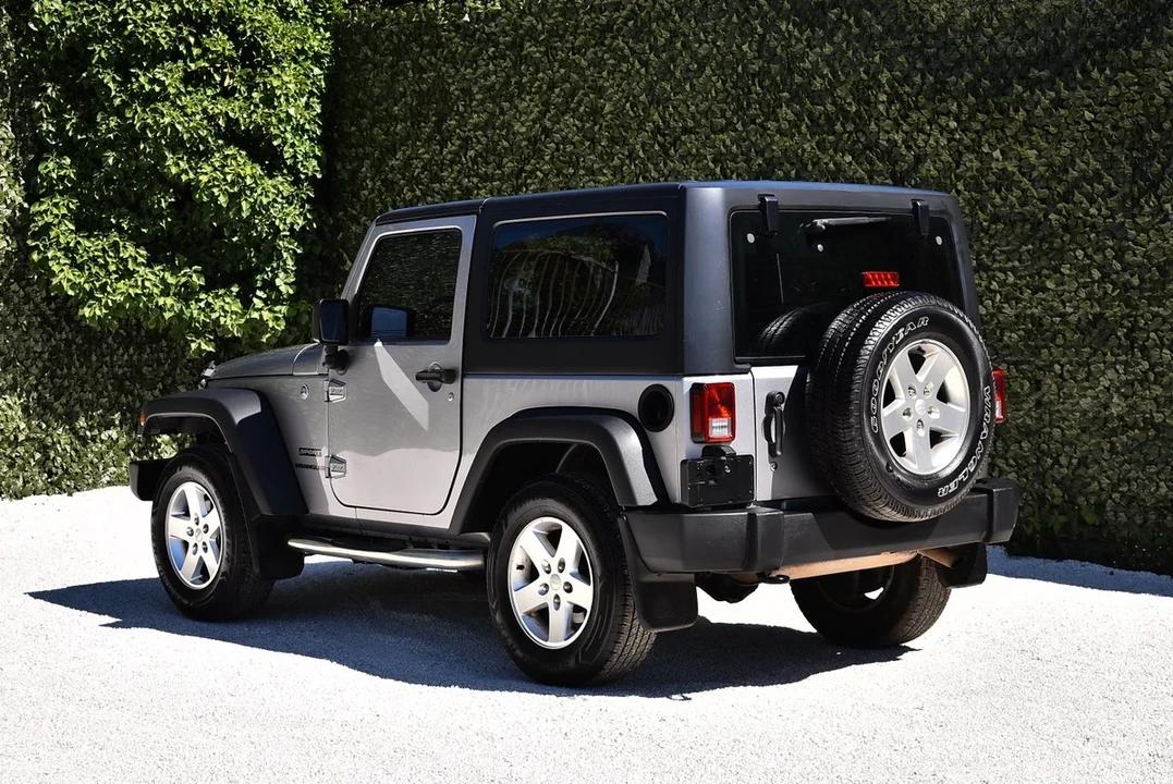 2016 Jeep JK Wrangler - Image 19 of 30