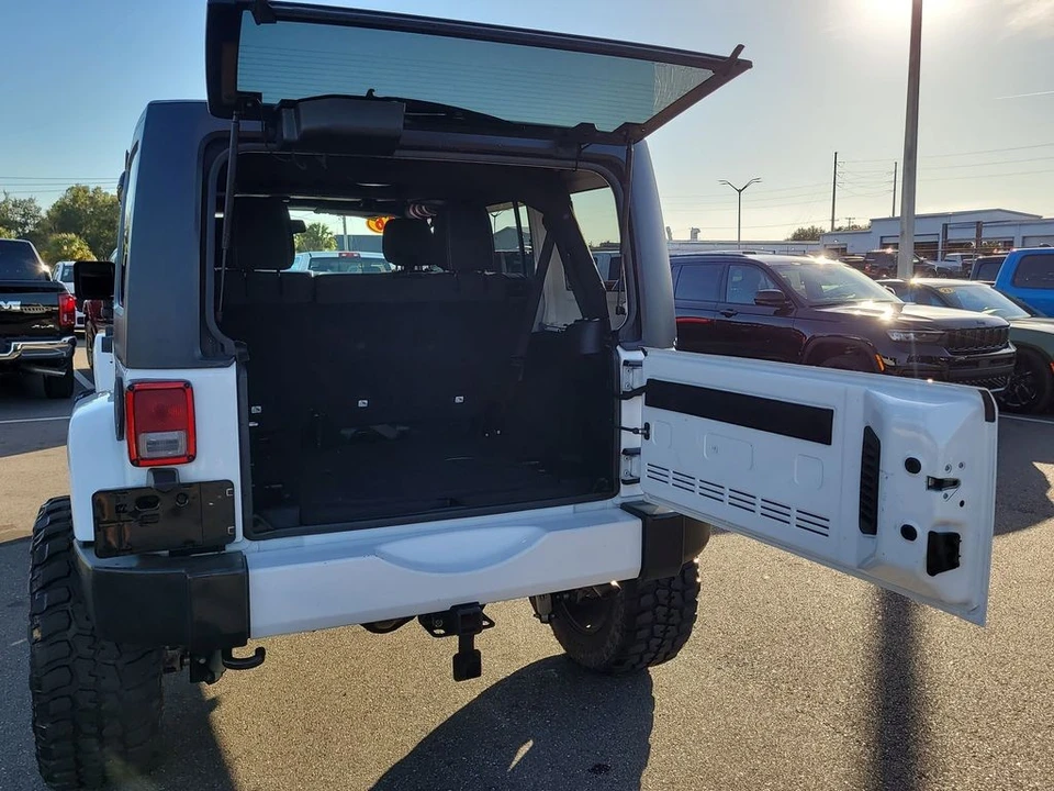 2016 Jeep JK Wrangler - Image 8 of 12