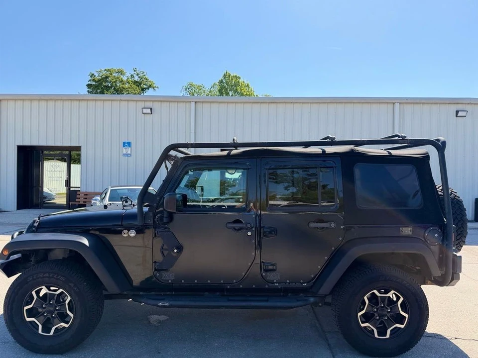 2016 Jeep JK Wrangler - Image 2 of 30