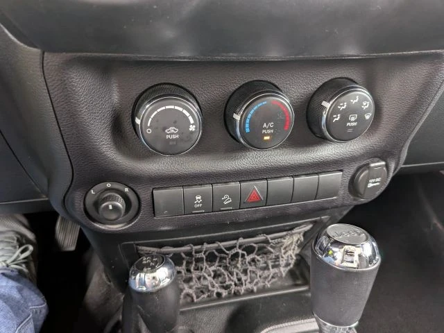 2016 Jeep JK Wrangler - Image 18 of 19
