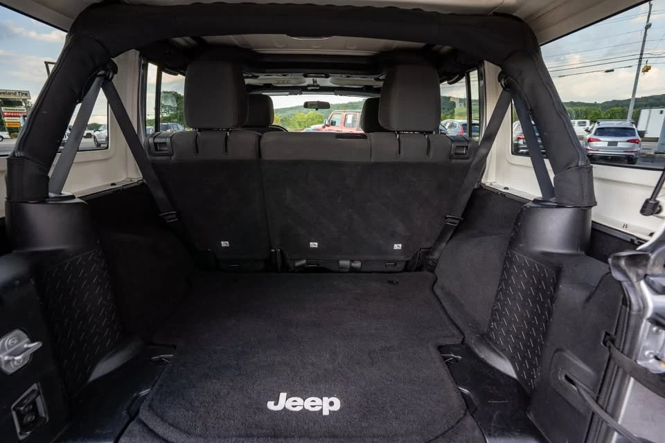 2016 Jeep JK Wrangler - Image 13 of 20