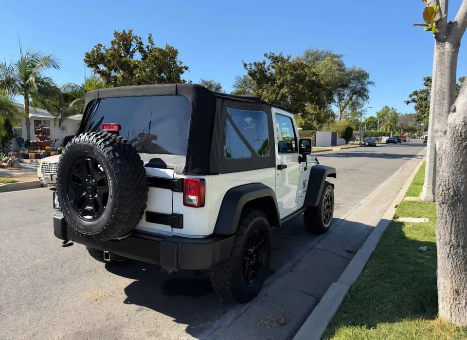 2016 Jeep JK Wrangler - Image 2 of 13