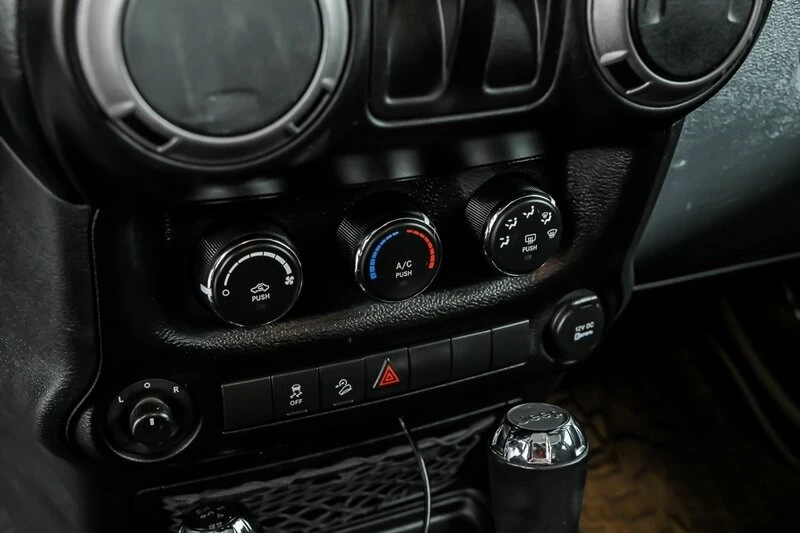 2016 Jeep JK Wrangler - Image 28 of 30