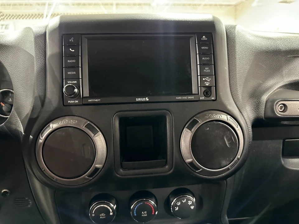 2016 Jeep JK Wrangler - Image 16 of 21