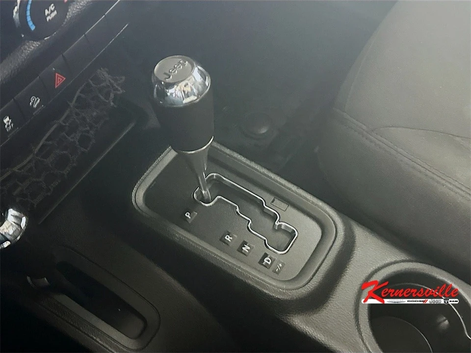 2016 Jeep JK Wrangler - Image 16 of 21