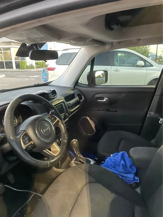 2016 Jeep KL Cherokee - Image 10 of 13