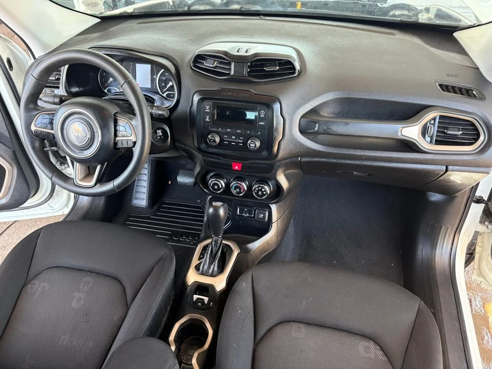 2016 Jeep Renegade - Image 16 of 19