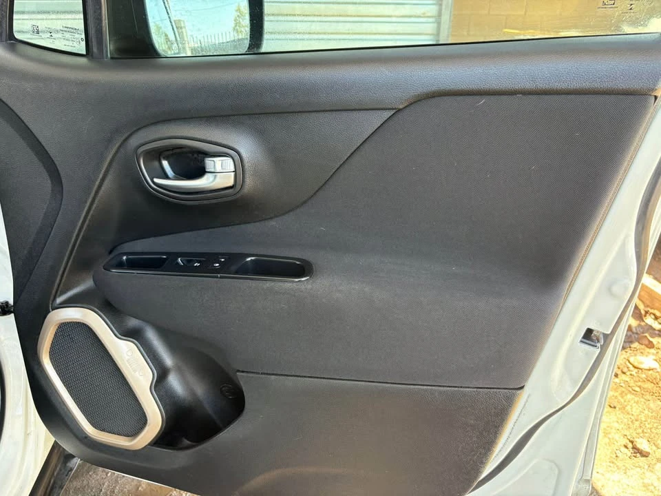 2016 Jeep Renegade - Image 19 of 19