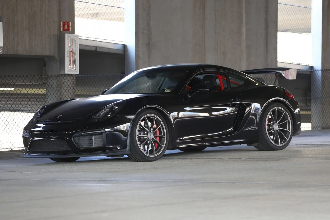 2016 Porsche 981 Cayman GT4 - Image 6 of 16