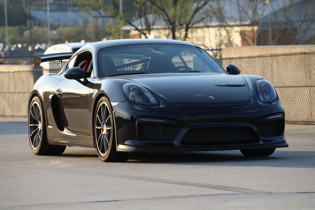 2016 Porsche 981 Cayman GT4 - Image 12 of 16