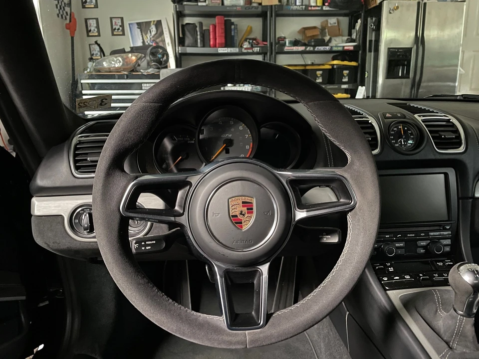 2016 Porsche 981 Cayman GT4 - Image 4 of 16