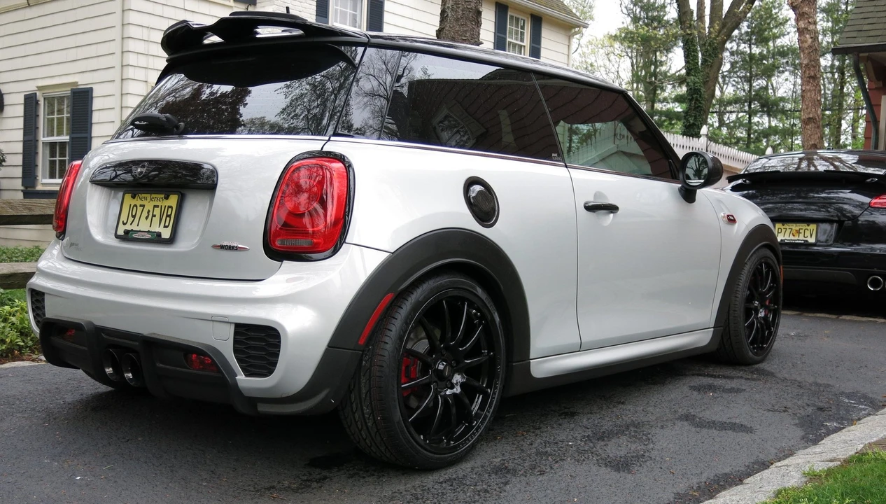 2016 Mini Mini John Cooper Works 3rd Gen - Image 11 of 12