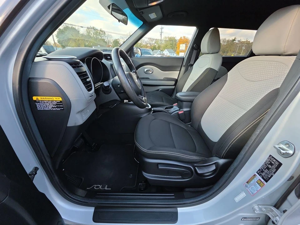 2016 Kia Soul - Image 3 of 21