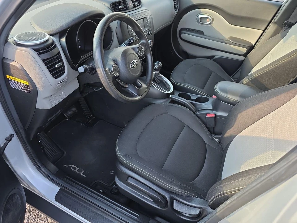 2016 Kia Soul - Image 4 of 21