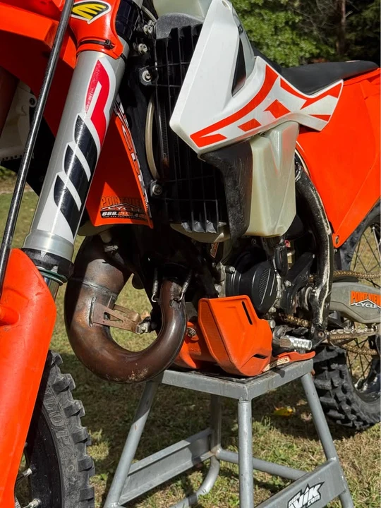 2016 KTM - Image 8 of 9