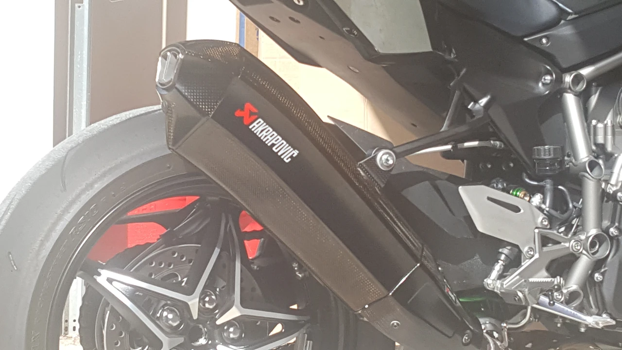 2016 Kawasaki Ninja - Image 5 of 6