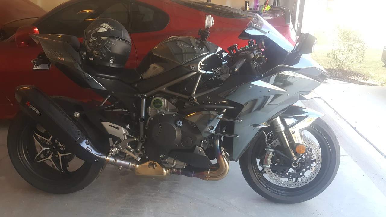 2016 Kawasaki Ninja - Image 4 of 6