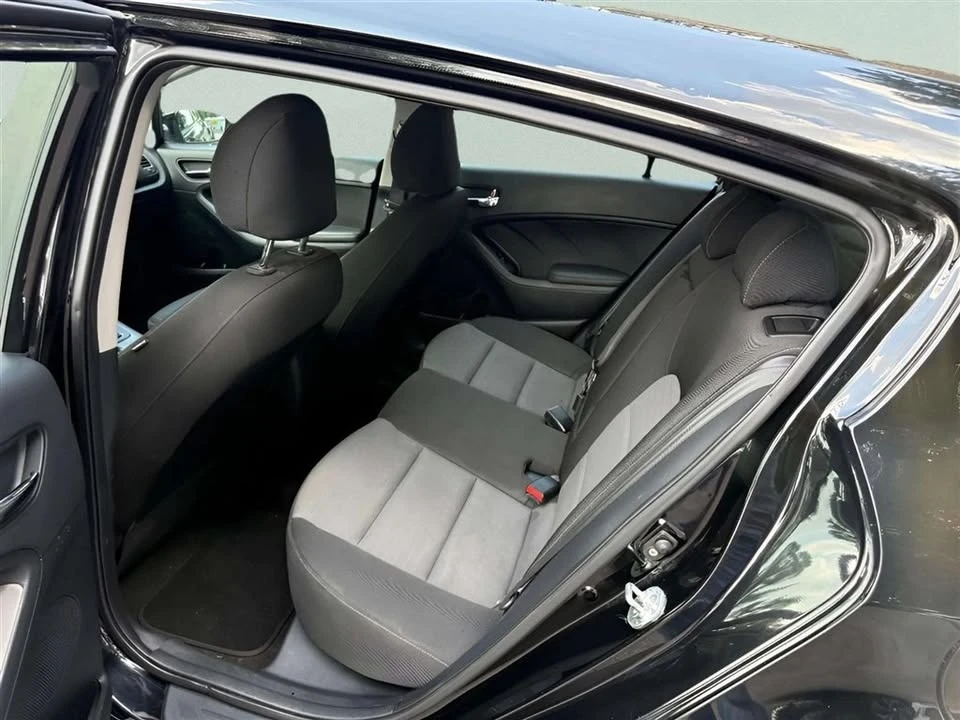 2016 Kia Forte - Image 14 of 20