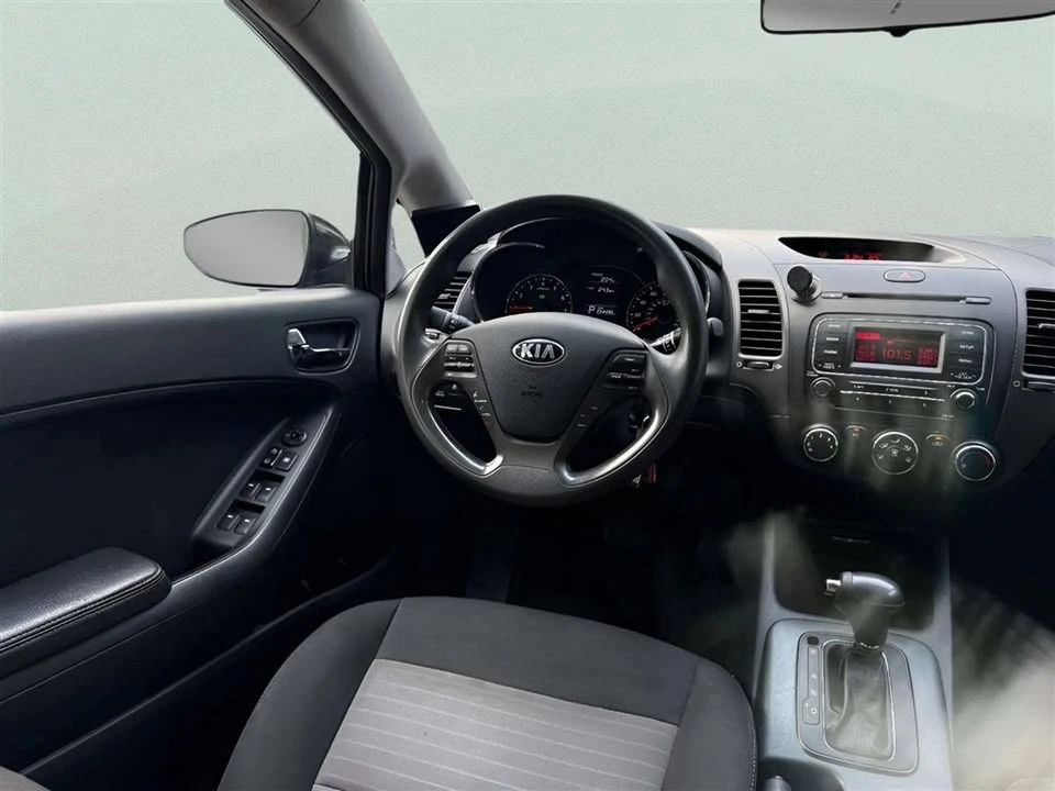 2016 Kia Forte - Image 16 of 20