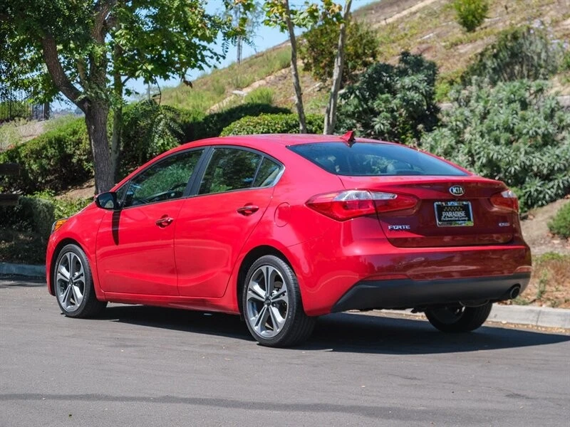 2016 Kia Forte - Image 4 of 21