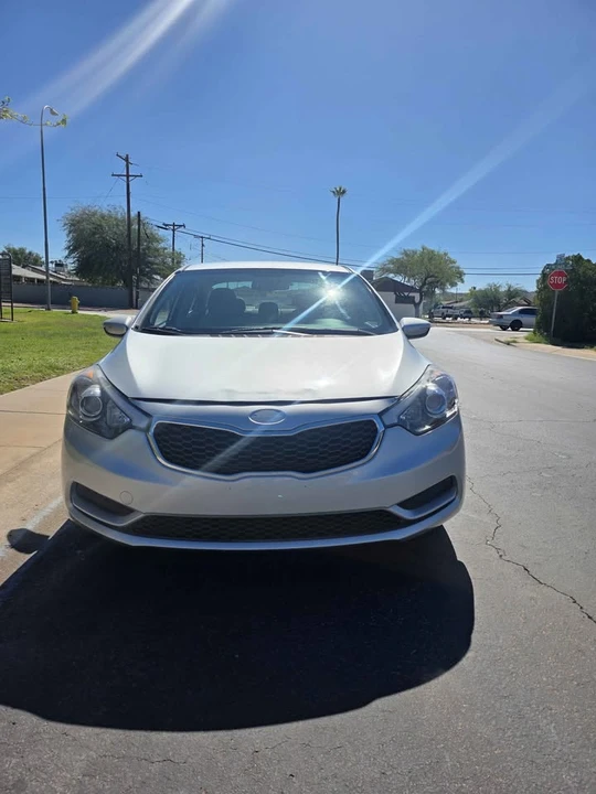 2016 Kia Forte - Image 8 of 16