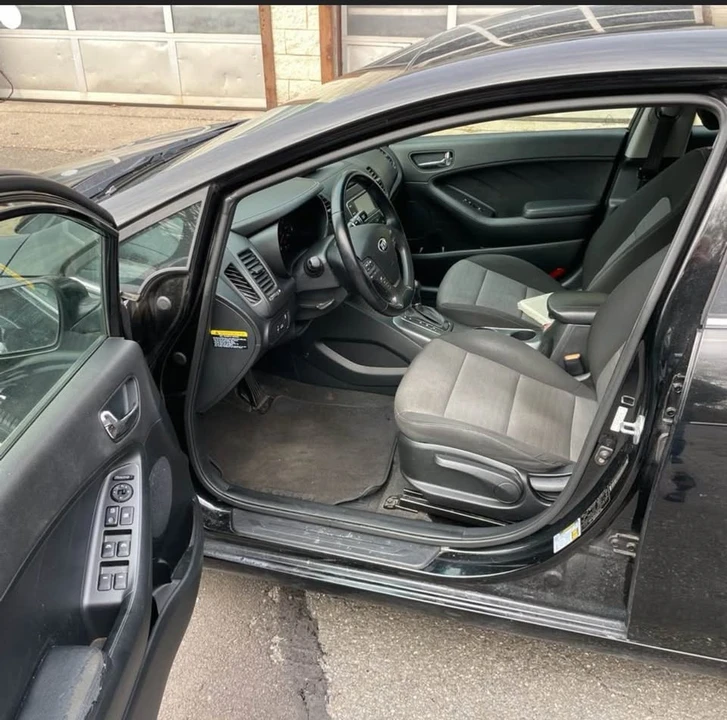 2016 Kia Forte - Image 12 of 20