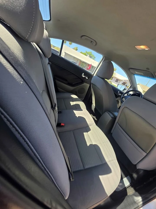 2016 Kia Forte - Image 13 of 16