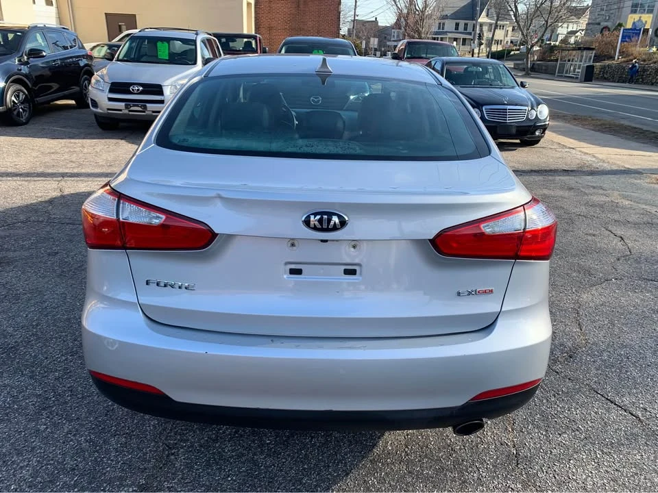 2016 Kia Forte - Image 3 of 14