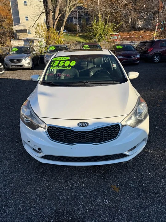 2016 Kia Forte - Image 2 of 8