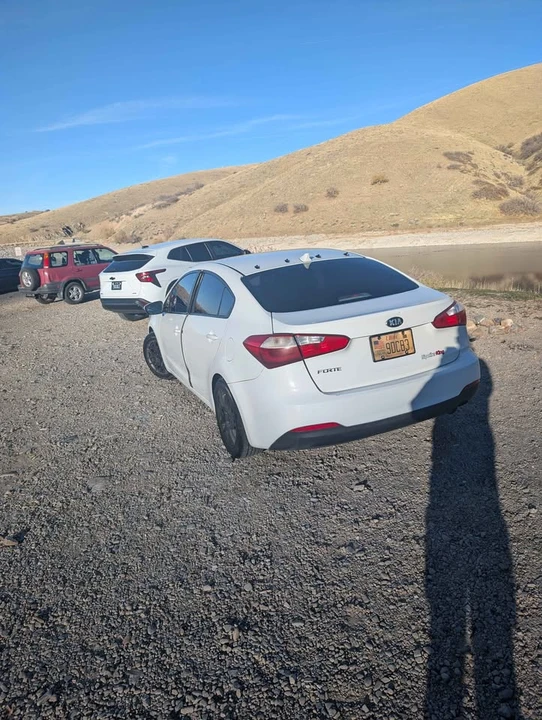 2016 Kia Forte - Image 5 of 9