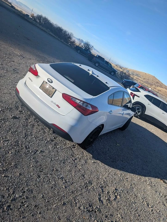 2016 Kia Forte - Image 4 of 9