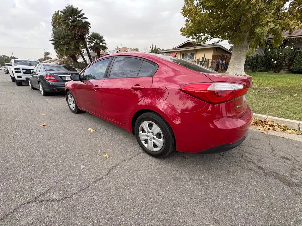 2016 Kia Forte - Image 2 of 5