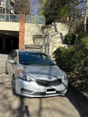 2016 Kia Forte - Image 2 of 8