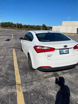 2016 Kia Forte · GT Sedan 4D