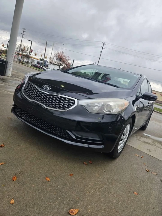 2016 Kia Forte - Image 2 of 12