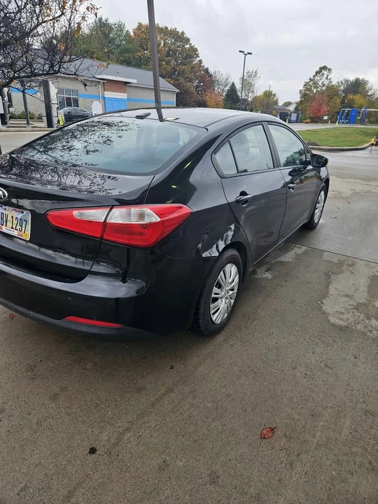 2016 Kia Forte - Image 3 of 12