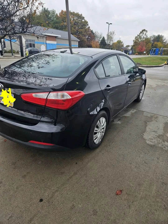 2016 Kia Forte - Image 5 of 12