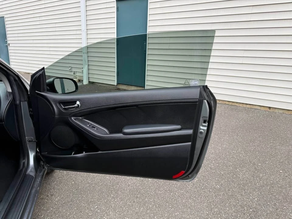 2016 Kia Forte - Image 14 of 15