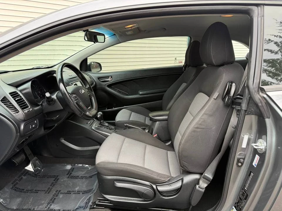 2016 Kia Forte - Image 12 of 15