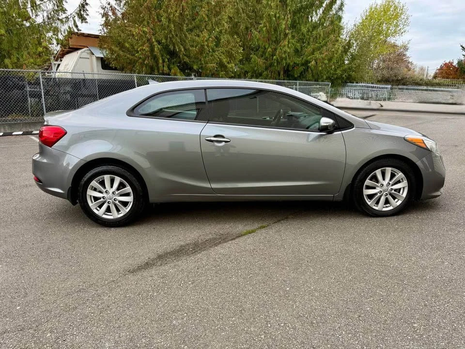 2016 Kia Forte - Image 4 of 15