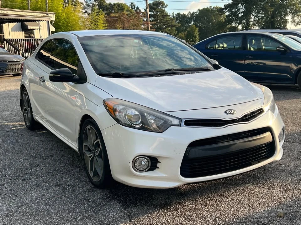 2016 Kia Forte - Image 8 of 12
