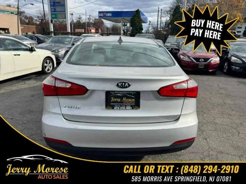 2016 Kia Forte - Image 3 of 12