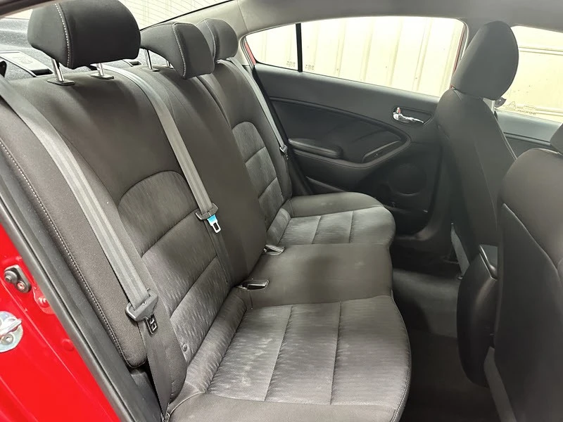 2016 Kia Forte - Image 16 of 21