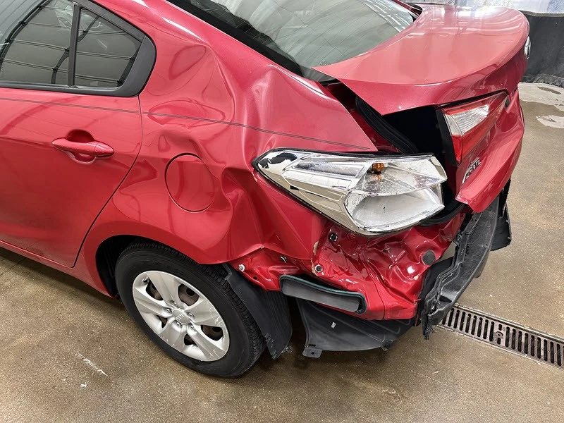 2016 Kia Forte - Image 12 of 21