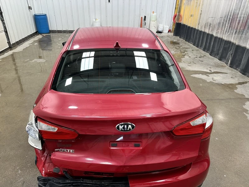 2016 Kia Forte - Image 14 of 21