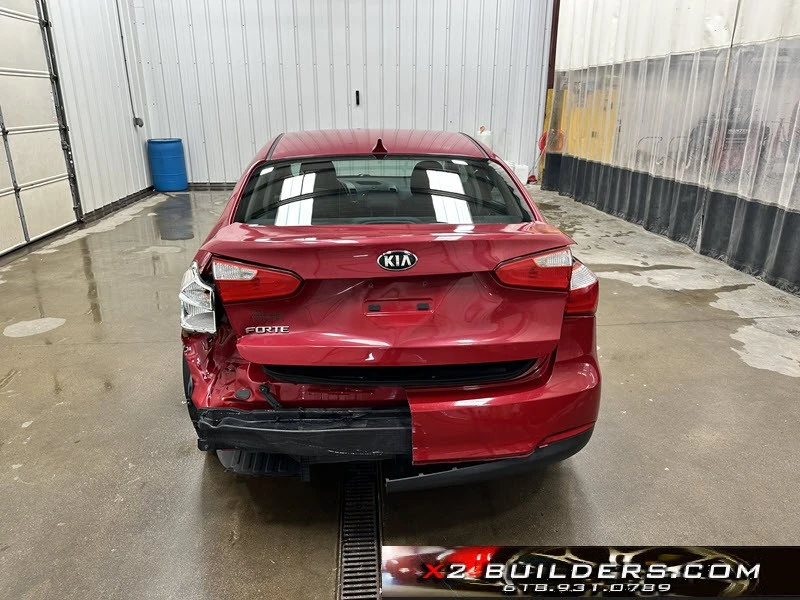 2016 Kia Forte - Image 5 of 12